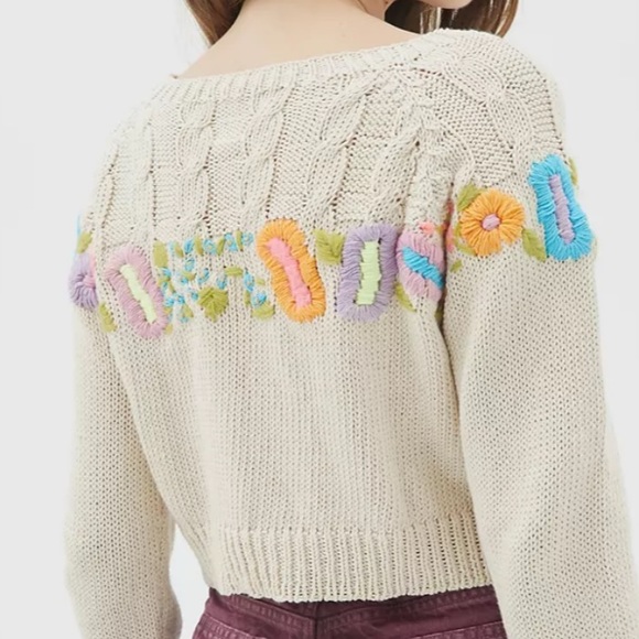 TACH Clothing Pipa Cable Knit Sweater - Picture 5 of 6